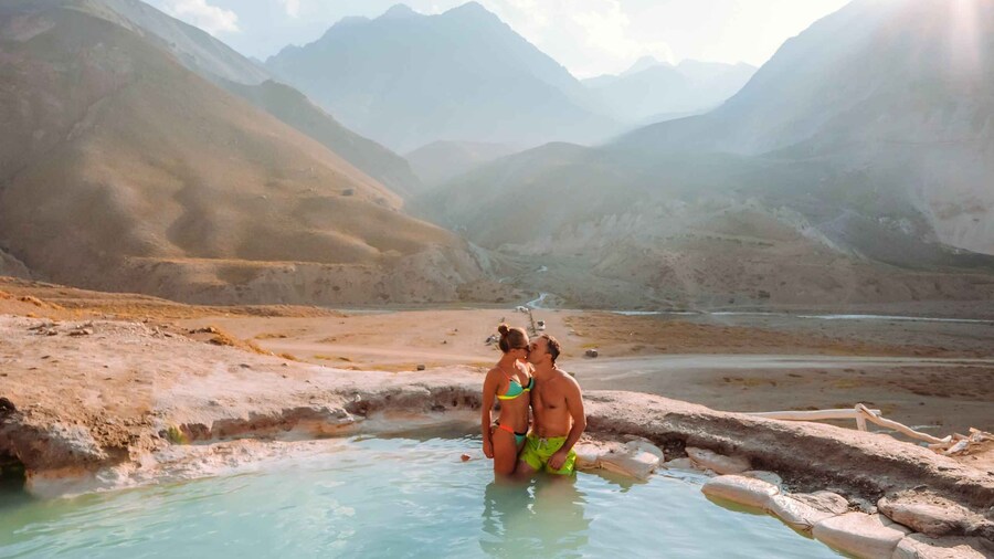 Santiago: Cajón del Maipo Hot Springs & Chilean Barbecue