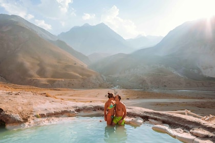 Santiago : Sources d'eau chaude de Cajón del Maipo et barbecue chilien