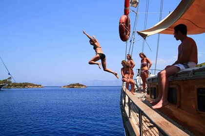 Excursion en bateau d'une journée à Marmaris avec boissons non alcoolisées ...