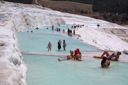 Antalya: recorrido privado por la antigua Pamukkale y Hierápolis