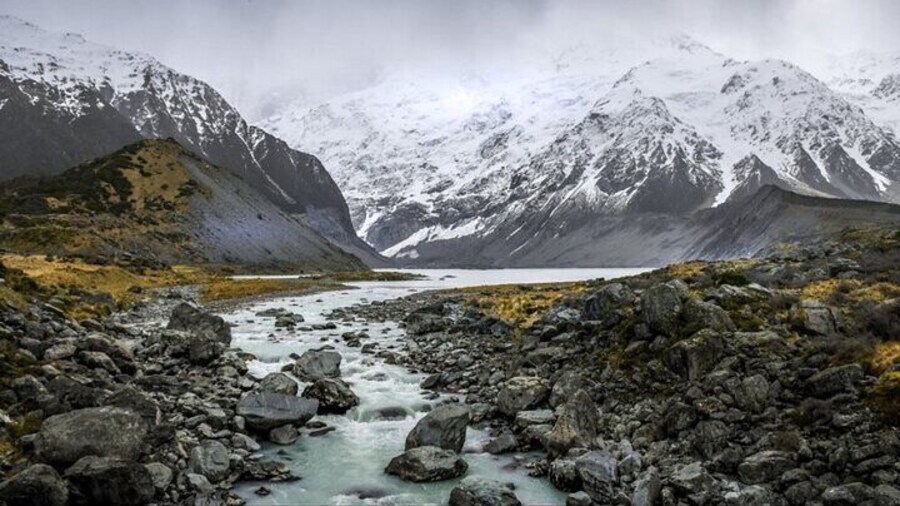 Mt. Cook Full Day Group Tour via Tekapo from Christchurch