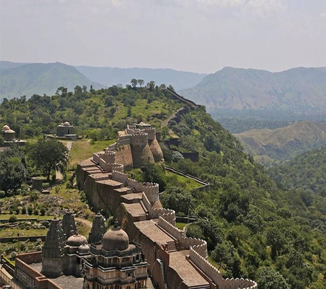 Picture 1 for Activity Kumbhalgarh Fort: Full-Day Private Tour with Lunch