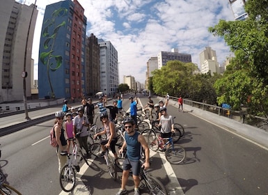 São Paulo: Downtown Historical Bike Tour