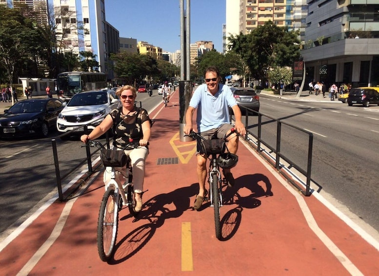 Picture 10 for Activity São Paulo: Downtown Historical Bike Tour