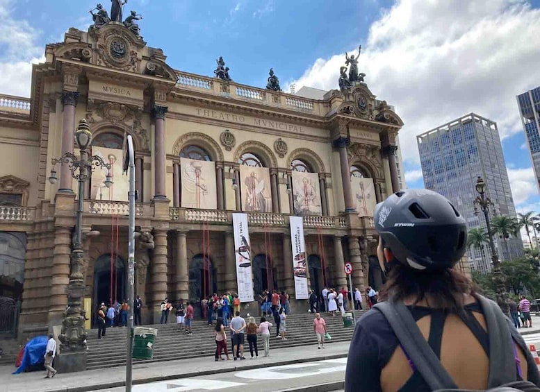 Picture 4 for Activity São Paulo: Downtown Historical Bike Tour