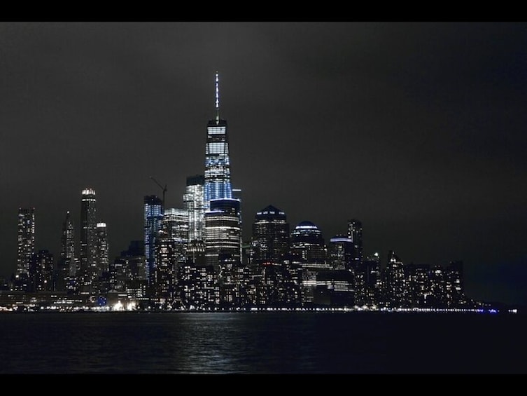 NYC Skyline: Harbor Lights Night Sightseeing Cruise