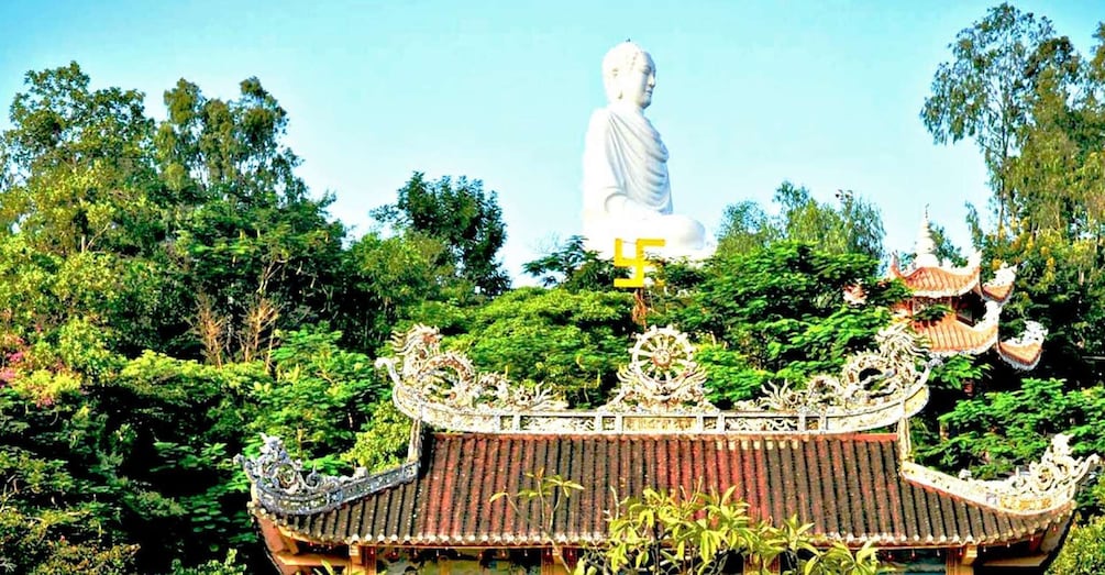Picture 3 for Activity Cau Da Port: Round-Trip Nha Trang City Tour