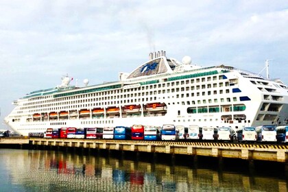 Desde el Puerto de Cau Da Viaje y Traslado de Lujo a la Ciudad de Nha Trang