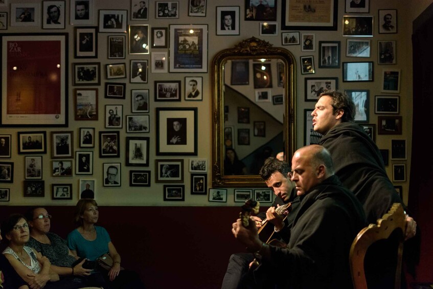 Coimbra: Live Fado Show with Glass of Port Wine