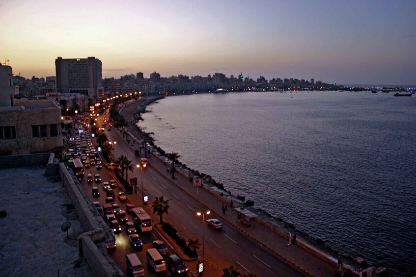 Alexandria: Guided Walking Tour with Carriage Ride