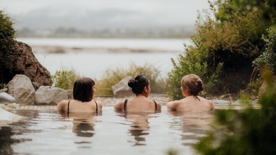 Geothermal Lakeside Bathing Experience - Deluxe Lake Spa