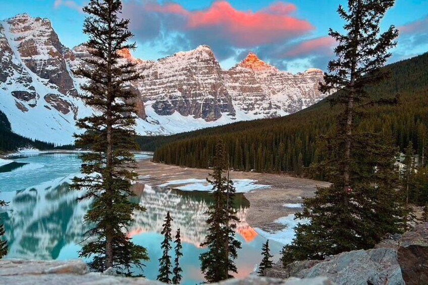 Sunrise at Moraine Lake