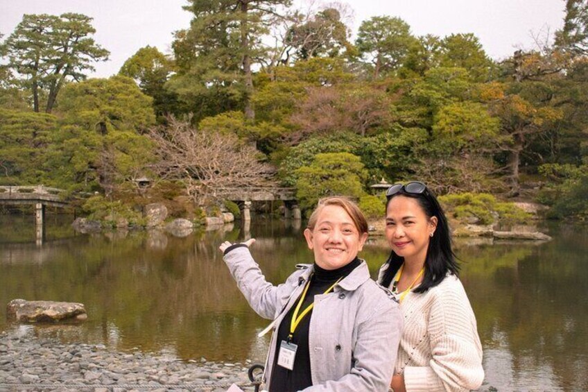 Private discovering Culture and History with a Japanese guide