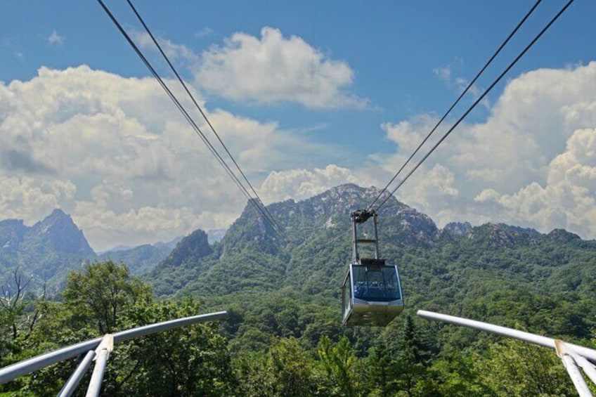 Full Day Tour in Gangwon-do with Seorak Cable Car