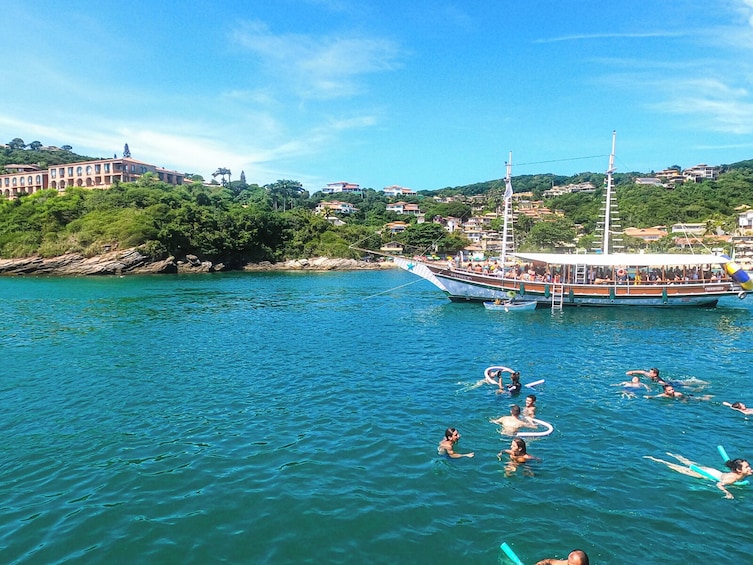 Half-Day Schooner Sightseeing Trip in Buzios Peninsula Beaches