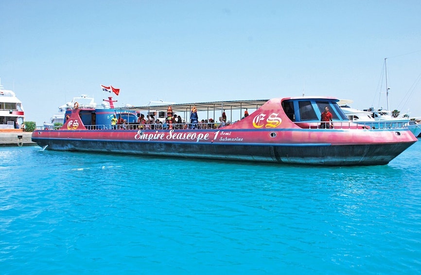 Hurghada: Empire Submarine Boat Trip with Snorkel and Drinks