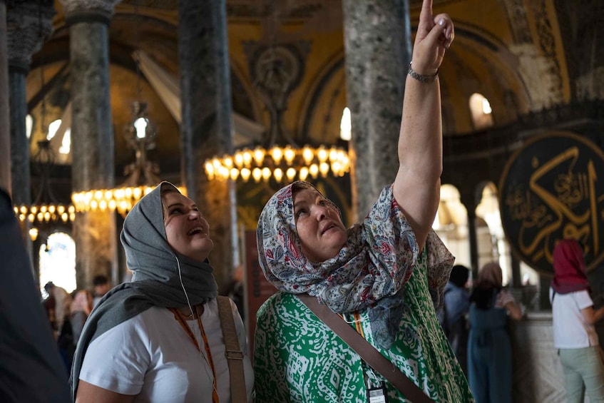 Picture 5 for Activity Istanbul: Blue Mosque & Hagia Sophia Guided Tour w/ Tickets