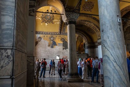 Istanbul: Tur Berpemandu Masjid Biru & Hagia Sophia dengan Tiket