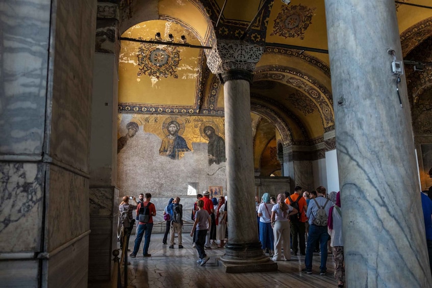 Istanbul: Blue Mosque & Hagia Sophia Guided Tour w/ Tickets