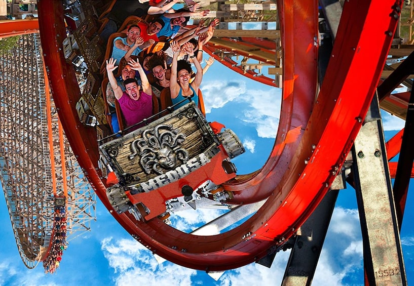 Visit Six Flags and Enjoy a Hop-on Hop-off Panoramic Tour of Mexico City