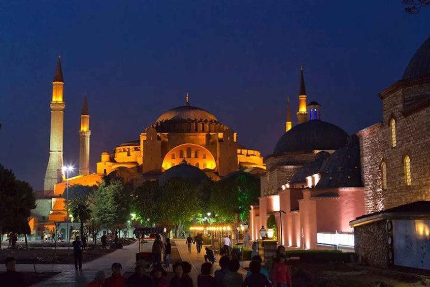 Picture 2 for Activity Istanbul-St Sophia,Blue Mosque,Hippodrome Guided Tour