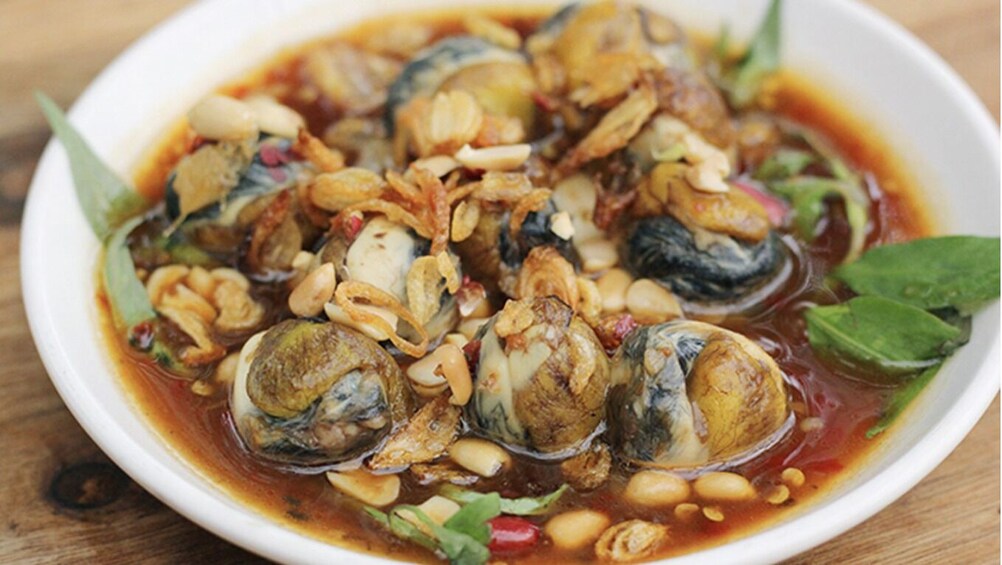 Vietnam : Da Nang Street Motorbike Food Tours