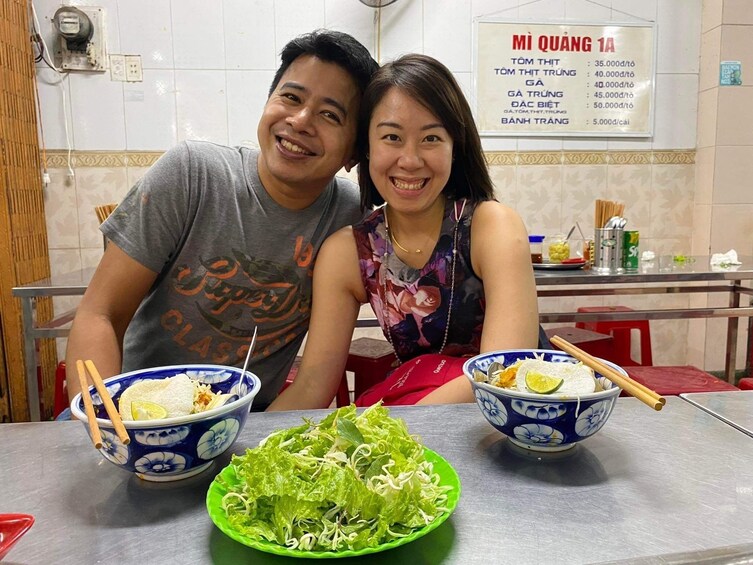 Vietnam : Da Nang Street Walking Food Tour