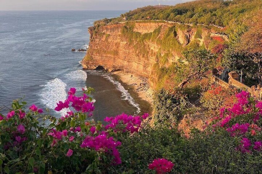 Uluwatu Temple Scenic Beaches and Fire Kecak Dance Tour 