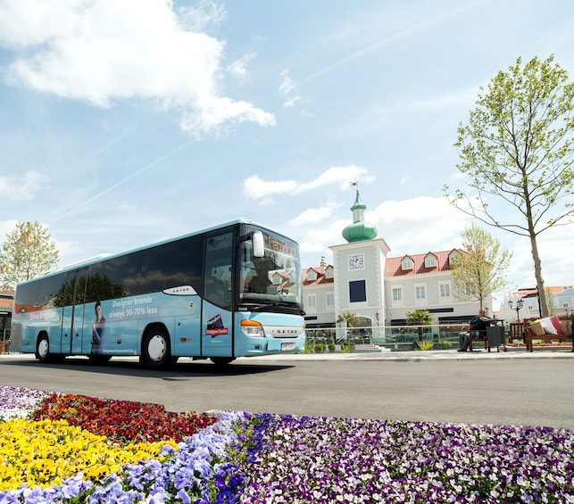 Parndorf Outlet: Bus Shuttle from Vienna 