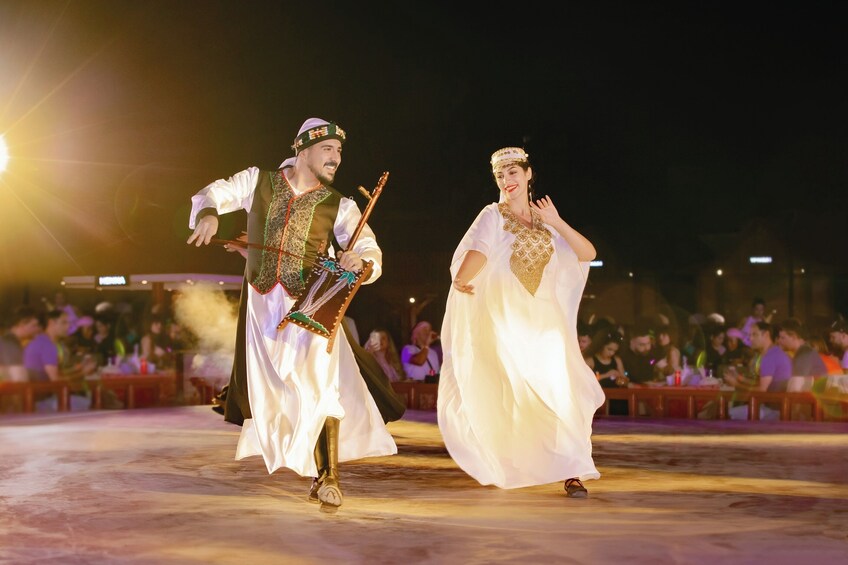 Premium Desert Safari In Dubai With BBQ Dinner 