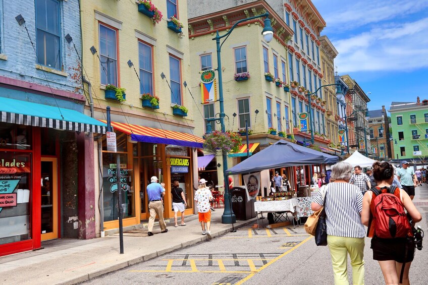 Cincinnati: Findlay Market Food Walking Tour