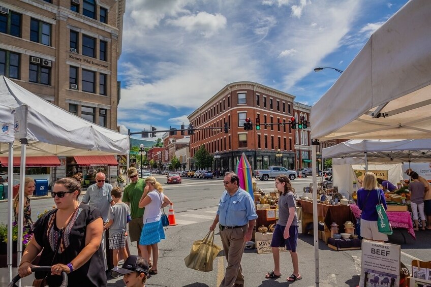 Cincinnati: Findlay Market Food Walking Tour