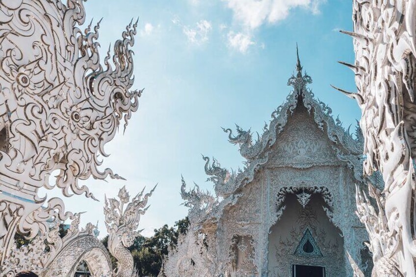 Chiang Rai Temples Tour: A Day of Color and Culture