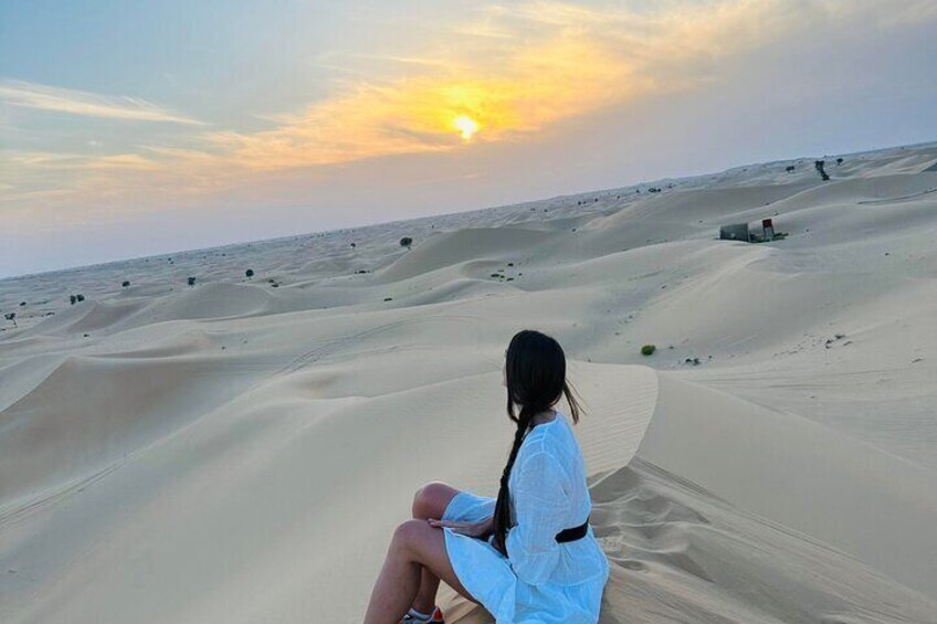 Abu Dhabi: Evening Desert Safari with Camel Ride, BBQ & Live Show