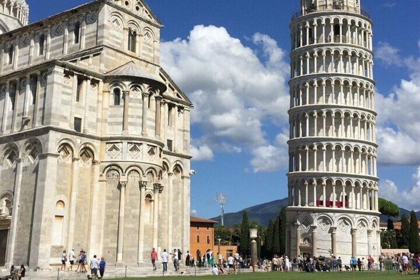 Following the Truffle Trail and Pisa Gastronomic Tour from Lucca