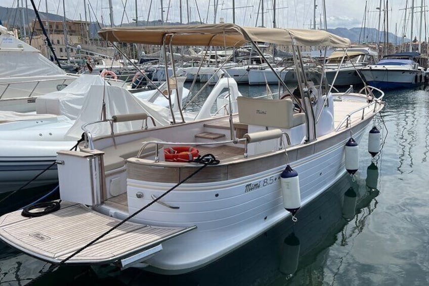 Boat Tour in Palermo: Aperitif and Relax in the Gulf of Mondello