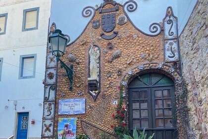 Albufeira History Walking Tour with Wine and Tapas