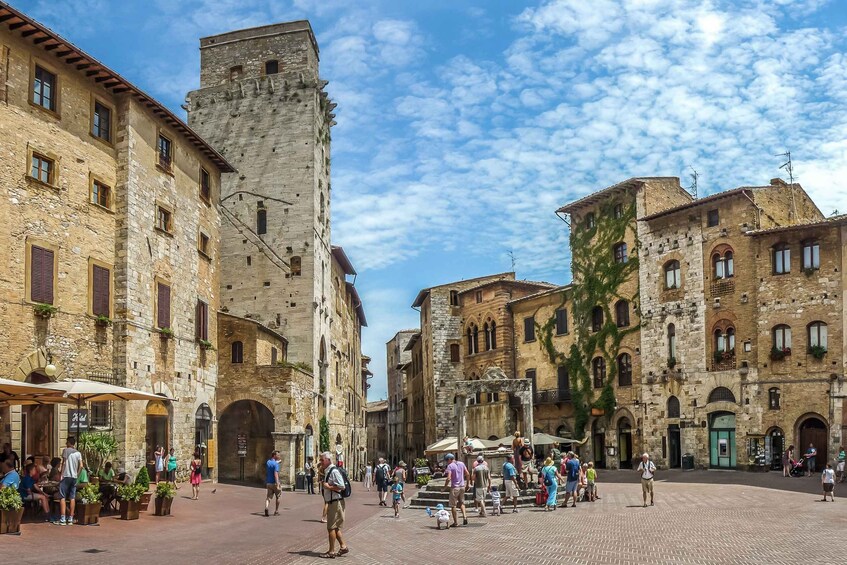 Picture 7 for Activity Siena San Gimignano Private Full-Day Tour by Deluxe Car