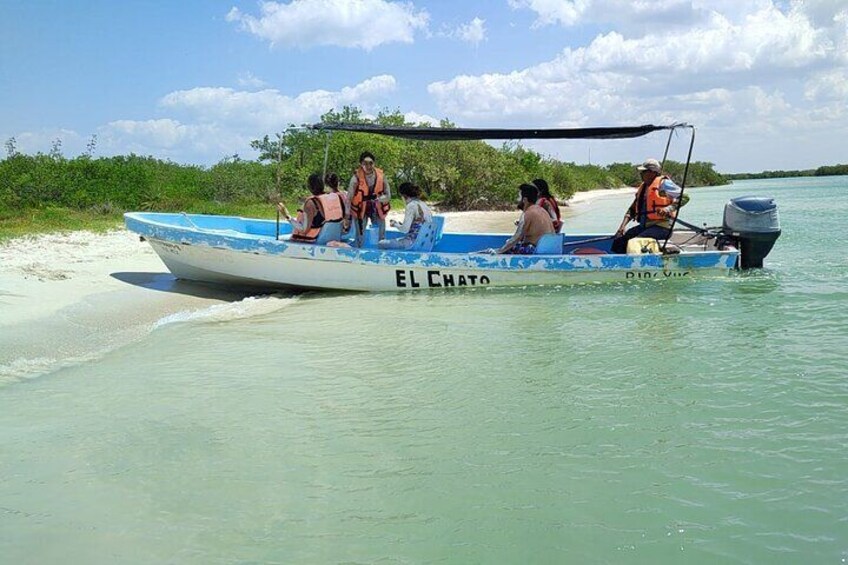 Full day tour to Rio Lagartos and Las Coloradas from Riviera Maya
