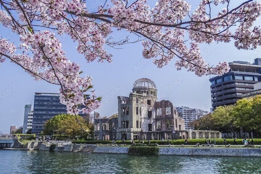 Private Hiroshima and Miyajima Guided Tour