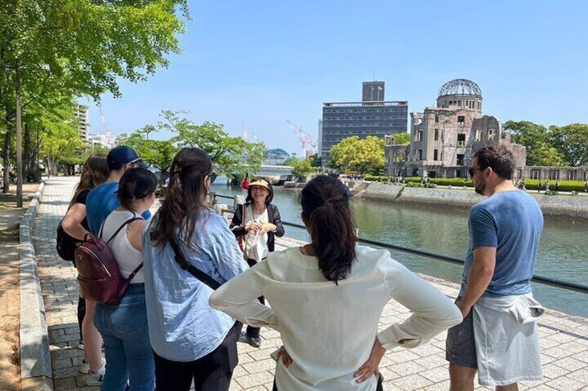 Private Hiroshima and Miyajima Guided Tour