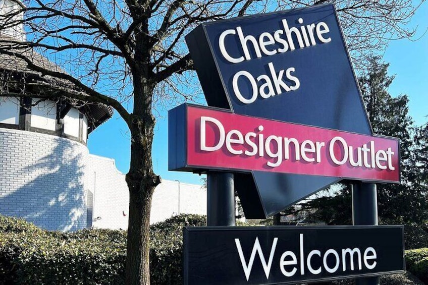 Private Shopping Tour from Manchester City to Outlet CheshireOaks