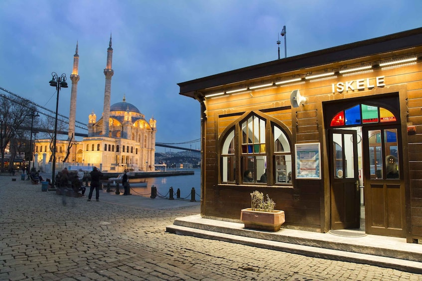 Picture 12 for Activity Istanbul: Full-Day Highlights Tour with Guide and Lunch