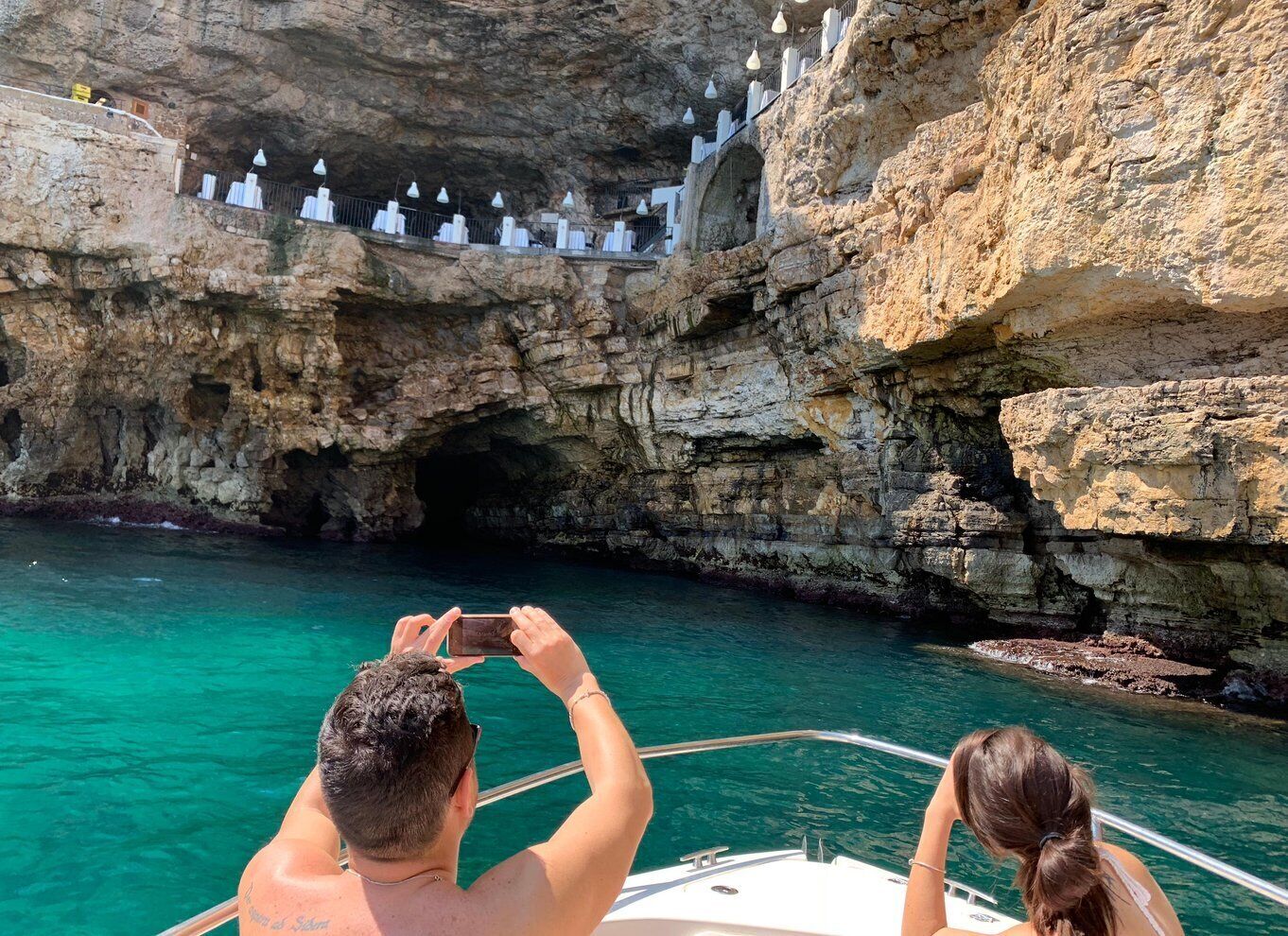 Polignano a Mare: Boat Cave Tour with Aperitif