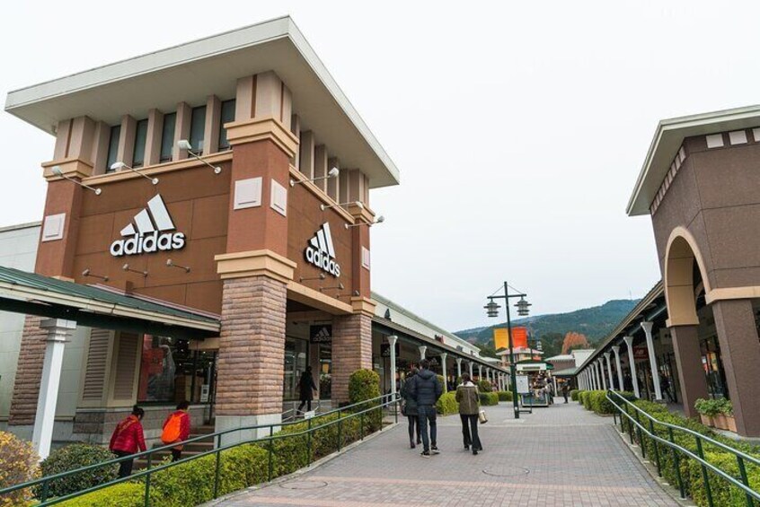 Private Shopping Tour from Tokyo city to Gotemba Premium Outlets