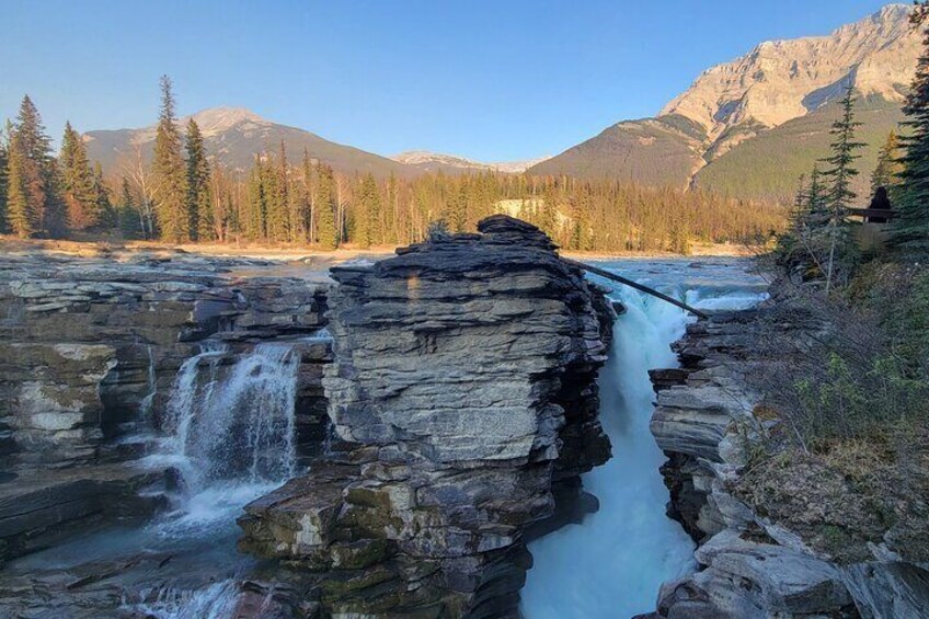 Private Sightseeing Tour from Calgary to Banff