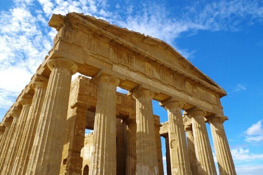 Guided tour to the Valley of the Temples of Agrigento from Cefalù