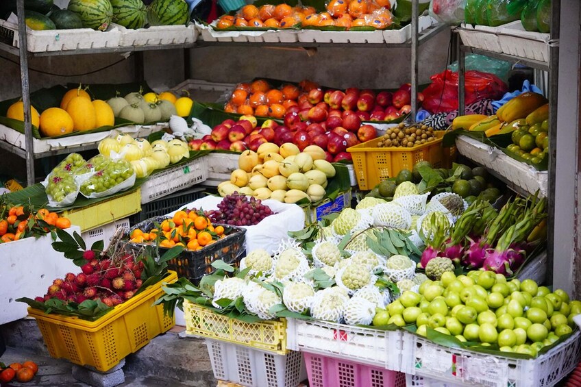 Vietnam : Hanoi Market Tour and Vietnamese Traditional Dish Cooking Class