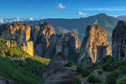Excursión Privada de Medio Día a las Montañas de Meteora desde Kalabaka
