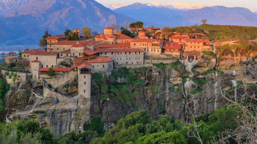 Meteora Self-Guided Walking & Driving Tours Explore the Geological Formatio